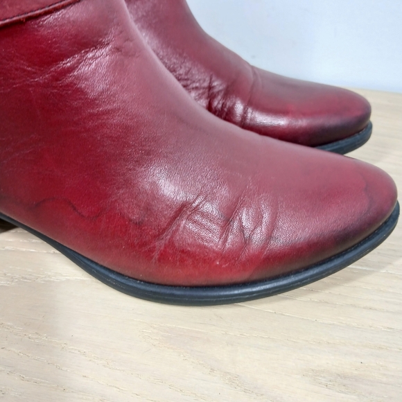 Dorking by Fluchos Red Leather Ankle Boots Buckle Strap Block Heel - Picture 8 of 15